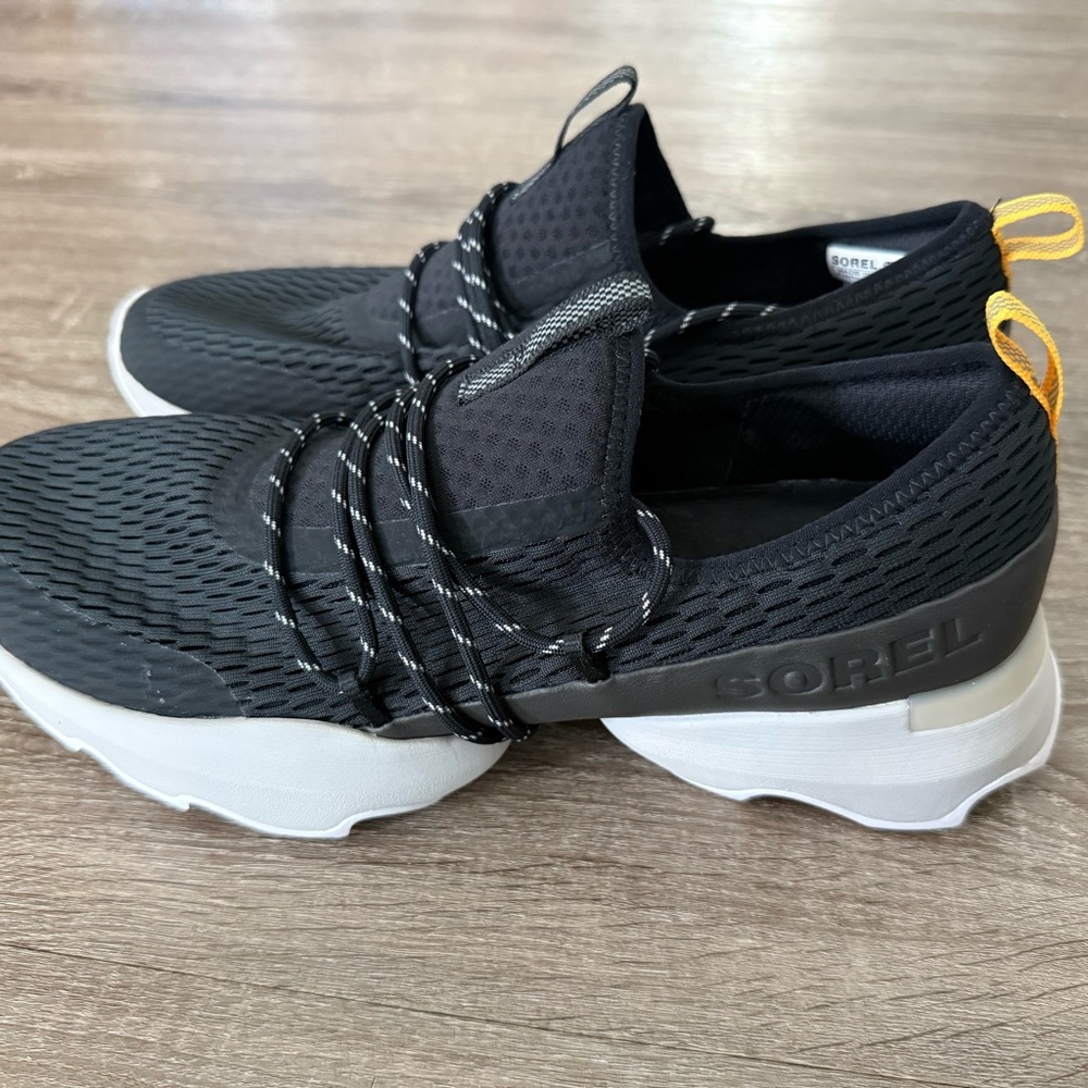 WOMEN'S KINETIC™ IMPACT LACE SNEAKER